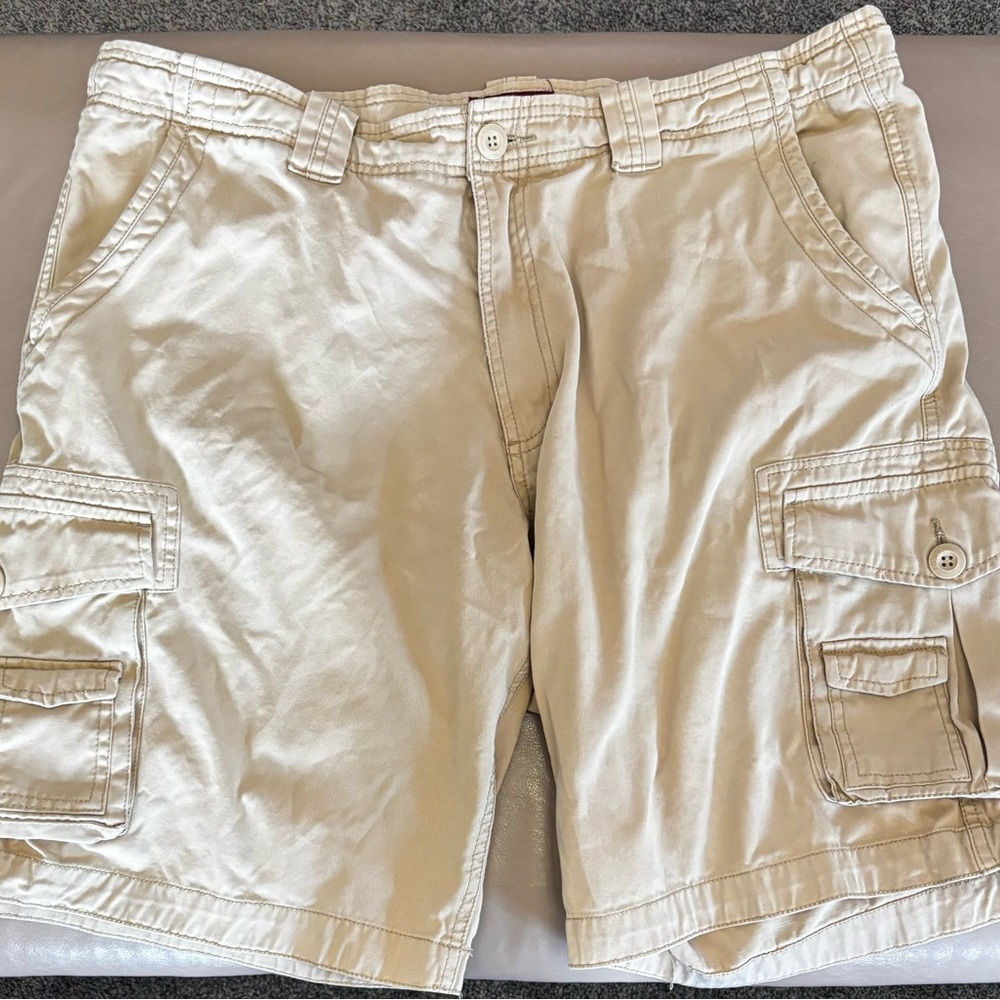 Men's Casual Beige Cargo Shorts